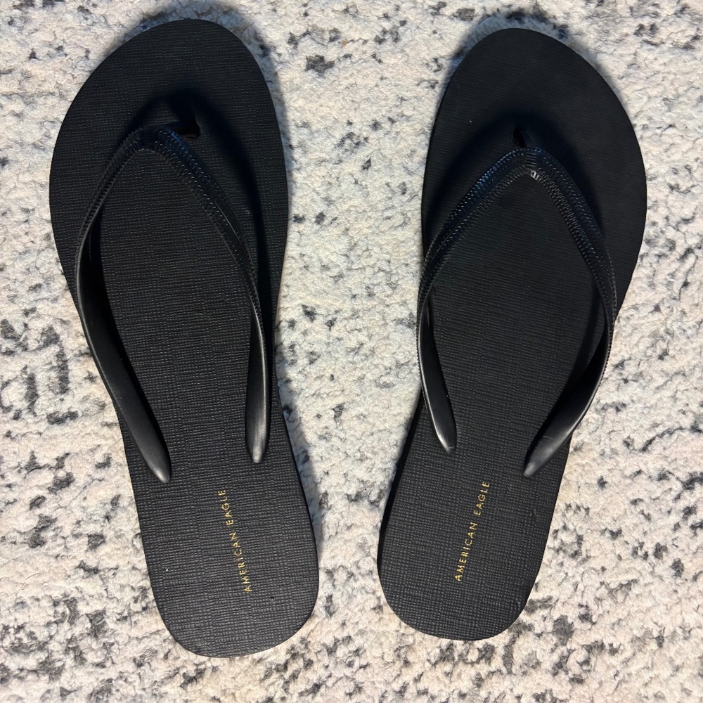 American eagle flip flops